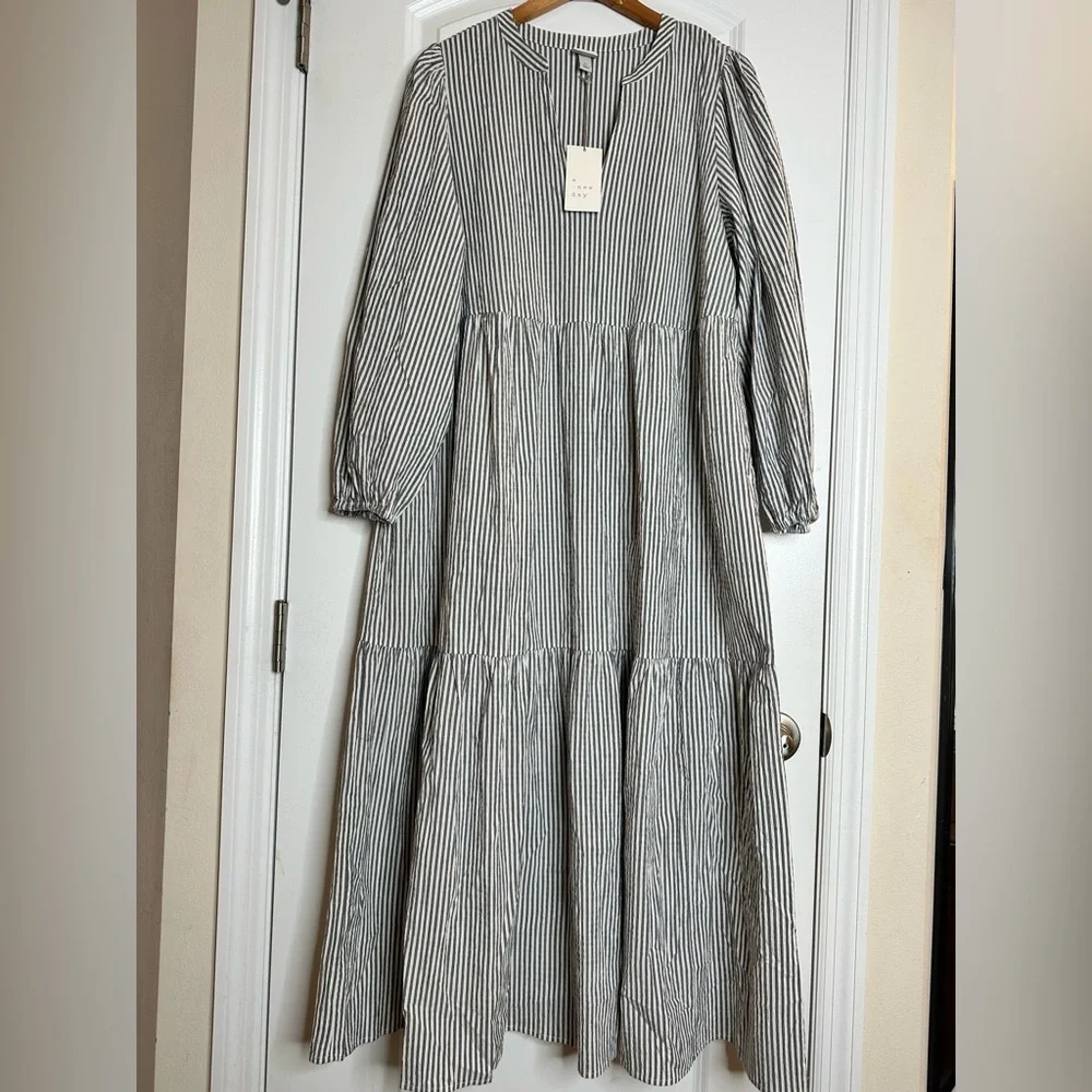 Coquette Milkmaid Tiered Long Sleeve Tiered Gray & White Stripes XL Pockets NWT - Picture 4 of 11